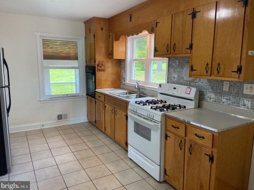 5102 Avoca Ave, Ellicott MD  21043-6615 exterior