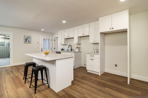 3730 31 St, San Diego CA 92113-2507 exterior