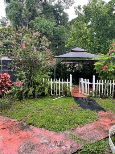 3923 Norfolk St, Tampa, FL 33614-3943