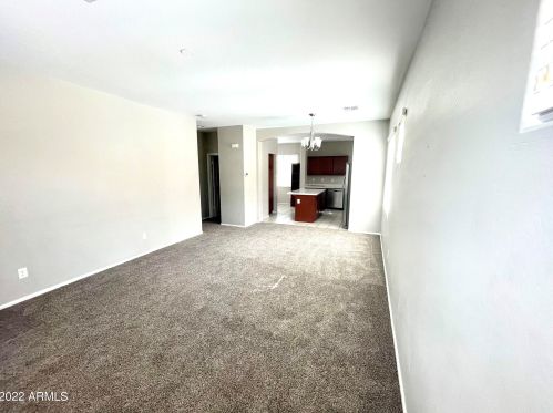 2051 77th Ln, Phoenix AZ  85035-5123 exterior