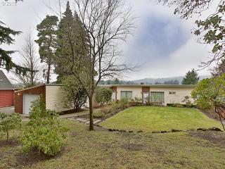 5623 Boundary St, Portland OR  97221-3819 exterior