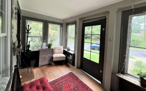 10 Oakcroft Ave, Montclair NJ  07043-1311 exterior