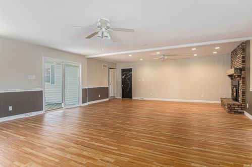 11815 Hakes, Mishawaka IN 46545-7851 exterior