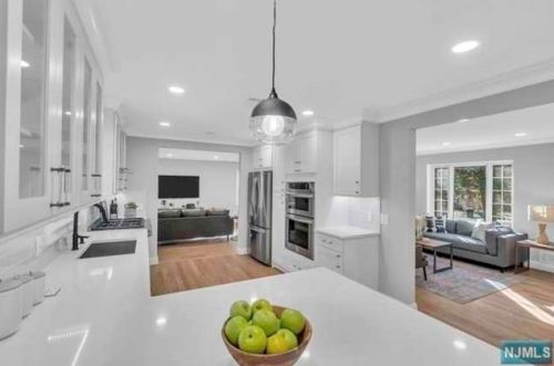 78 Central Ave, Demarest NJ  07627-1711 exterior