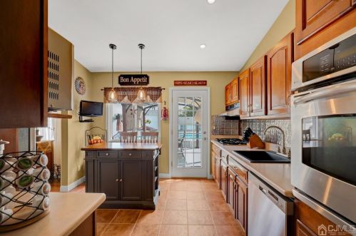 31 Karl Dr, Old Bridge NJ 08857-2525 exterior