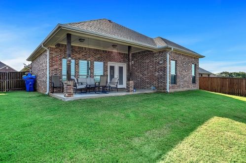 2805 Lillis Ln, Denison TX 75020 exterior