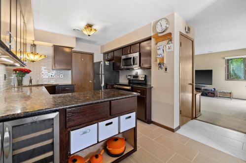 4156 104, Milwaukee WI 53226-4324 exterior