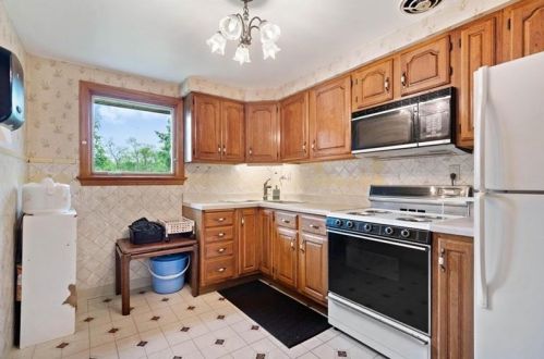 543 Lucy Dr, Pittsburgh PA 15236-3336 exterior