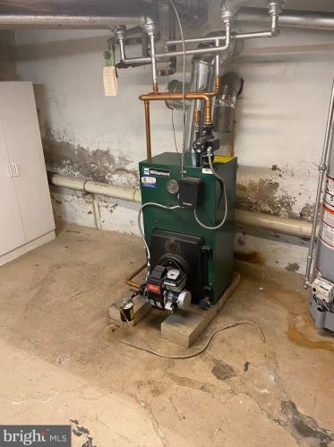 814 Dickinson St, Philadelphia PA 19147-6213 exterior