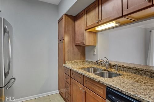 275 13th St, Atlanta GA 30309-3618 exterior