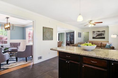 2852 Caraway Dr, Tucker GA 30084-2337 exterior