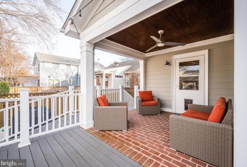 104 Monroe Ave, Alexandria VA 22301-1922 exterior