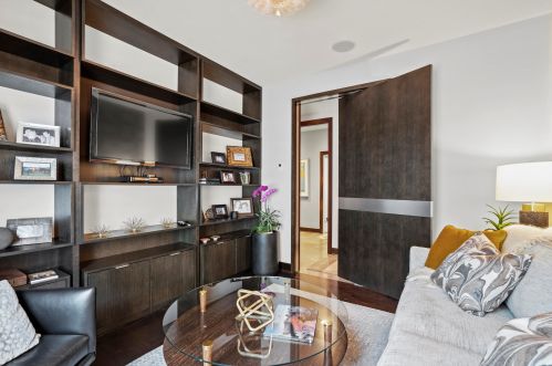 755 Kilbourn Ave, Milwaukee WI 53208-3111 exterior