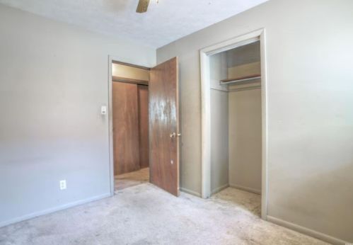 1028 Ironwood, Mishawaka IN 46544-4406 exterior