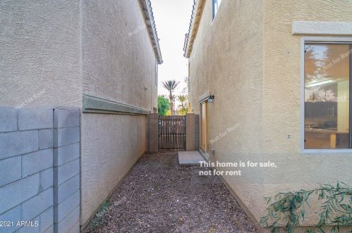 1839 77 Ave, Phoenix AZ 85033-3615 exterior