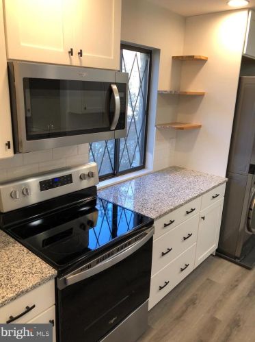 926 Rhue Haus Ln, Hummelstown PA  17036-9747 exterior