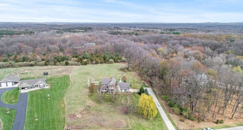 1758 Starr View Ln, Middlevle MI 49333-8061 exterior