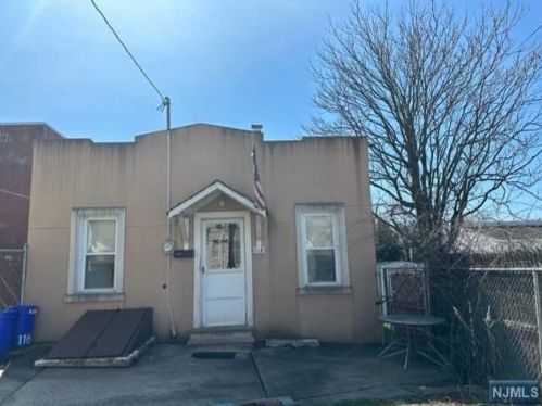 114 Elizabeth St, Outwater NJ  07026-1139 exterior