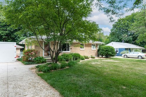 5580 Cade St, Haslett MI 48840-8407 exterior