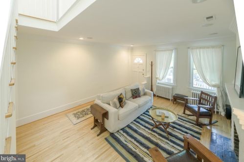 117 Peyton St, Alexandria VA 22314-2723 exterior