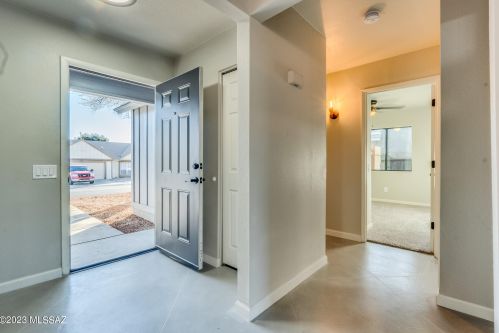 10455 Bridgestone Pl, Tucson AZ 85730-5001 exterior