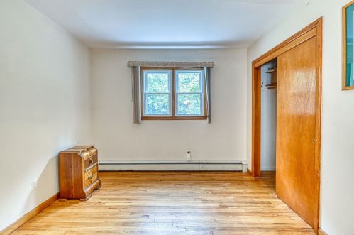 317 Plymouth St, Huntington Station NY 11746-7018 exterior