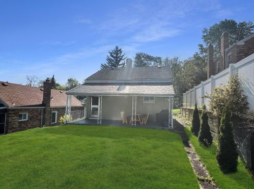 4288 Mccaslin St, Pittsburgh PA 15217-2829 exterior