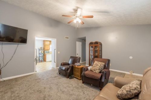 4376 Housworth Dr, Lithonia GA  30038-4632 exterior