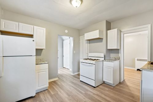 131 Bausman St, Pittsburgh PA 15210-2007 exterior