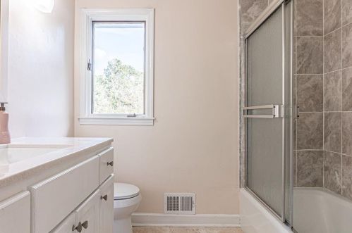 3505 Dunwoody Clb Dr, Atlanta GA 30350-5202 exterior