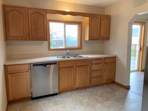 19 Gates St, Canton, WI 54868-2529