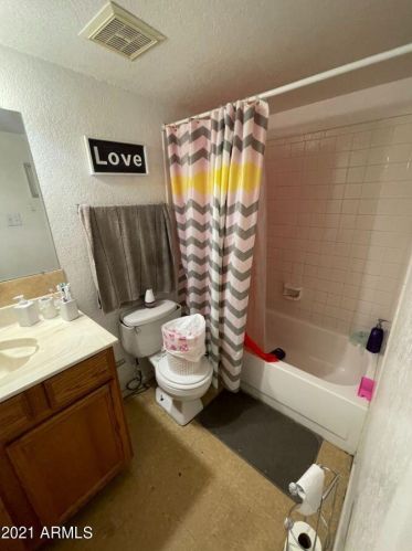 2725 Beck Ln, Phoenix AZ 85032-4255 exterior