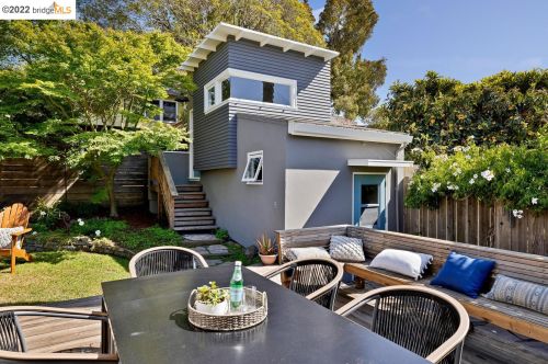 1614 Capistrano Ave, Berkeley CA 94707-1803 exterior