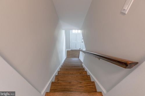 1871 Arena Dr, Trenton NJ 08610-2605 exterior