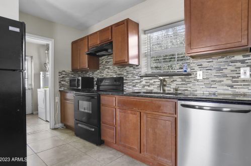 2709 23rd St, Phoenix AZ  85006-1308 exterior