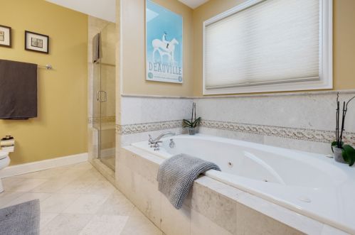 3419 Kolmar Ave, Chicago IL 60712-4703 exterior