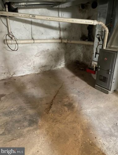 2813 Cantrell St, Philadelphia PA 19148-3319 exterior