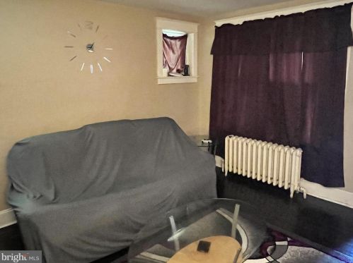 2306 Upland St, Chester PA 19013-5127 exterior