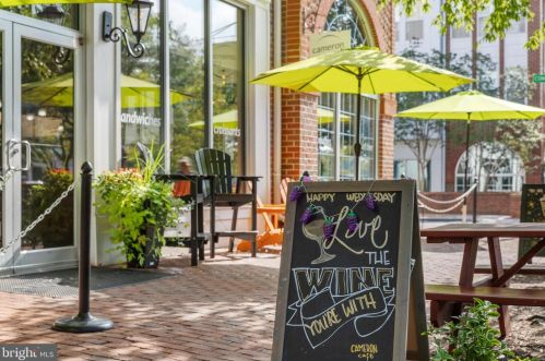 5124 Knapp Pl, Alexandria VA 22304-8637 exterior