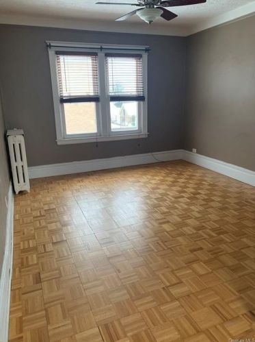 1033 Clarence Ave, Bronx NY exterior