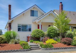 3009 14 Ave, Seattle WA  98144-5720 exterior