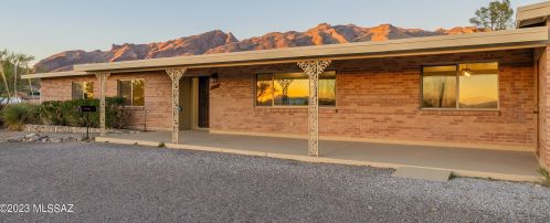 5862 Camino Arenosa, Tucson AZ  85718-4650 exterior