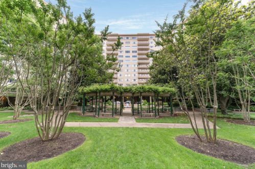 2801 New Mexico Ave, Washington DC  20007-3921 exterior