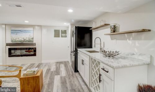 2911 17th St, Washington DC  20018-1825 exterior