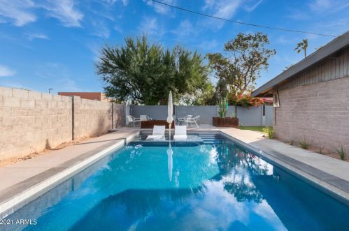 4027 45 Pl, Phoenix AZ 85050-6843 exterior