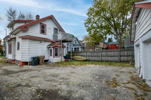 2910 Milwaukee St, Madison WI 53704-5126 exterior