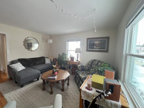 2037 Helena St, Madison WI 53704-5519 exterior