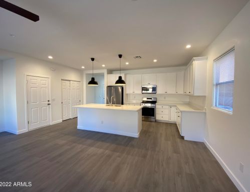 7726 38th St, Phoenix AZ  85042-9661 exterior