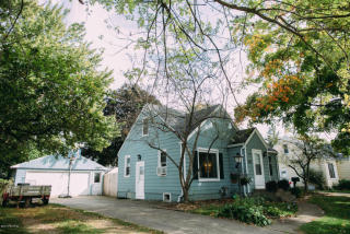 2842 Sharon Ave, Wyoming, MI