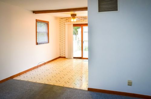 107 Delaware St, Bull Valley IL 60014-4970 exterior